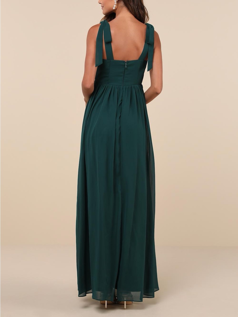 Elegant Green Maxi Dress with Side Slit - Picture 3 of 9